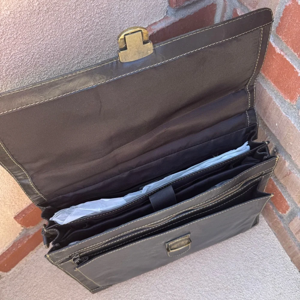 🆕Wilson's Leather Pelle Studio briefcase/laptop compatible in Vintage Black